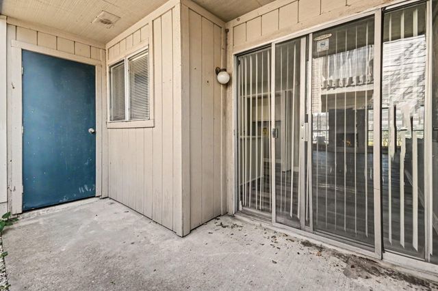 3919 Fairmont Parkway 113, Pasadena, TX 77504