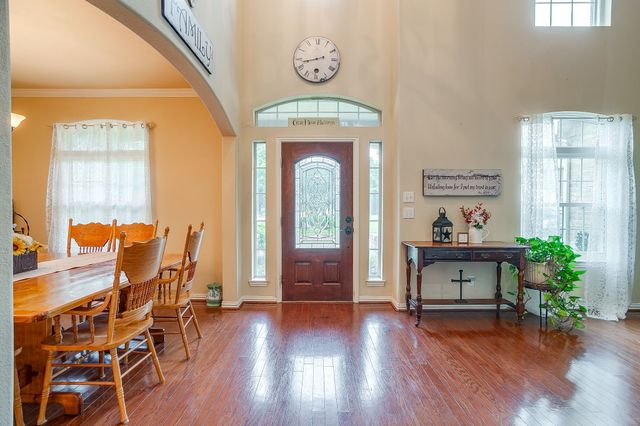 2952 Masters Court S, Burleson, TX 76028