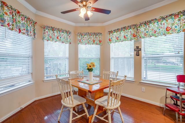 2952 Masters Court S, Burleson, TX 76028