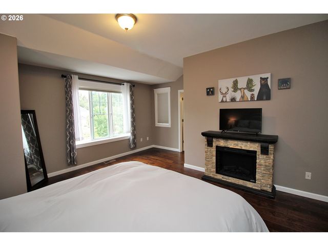 15560 Sw IVORY St, Beaverton, OR 97007