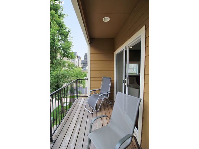 15560 Sw IVORY St, Beaverton, OR 97007