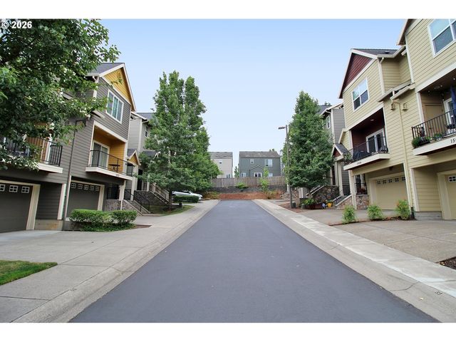 15560 Sw IVORY St, Beaverton, OR 97007