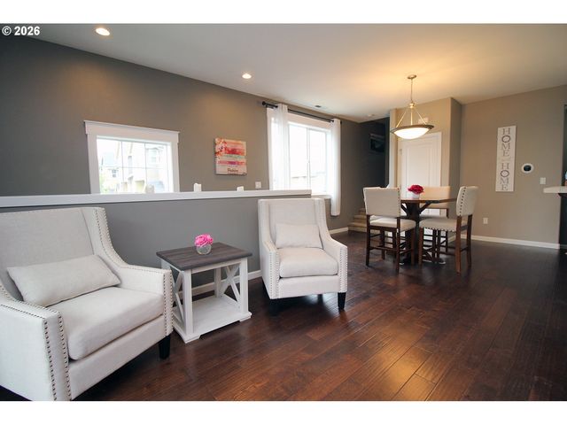 15560 Sw IVORY St, Beaverton, OR 97007