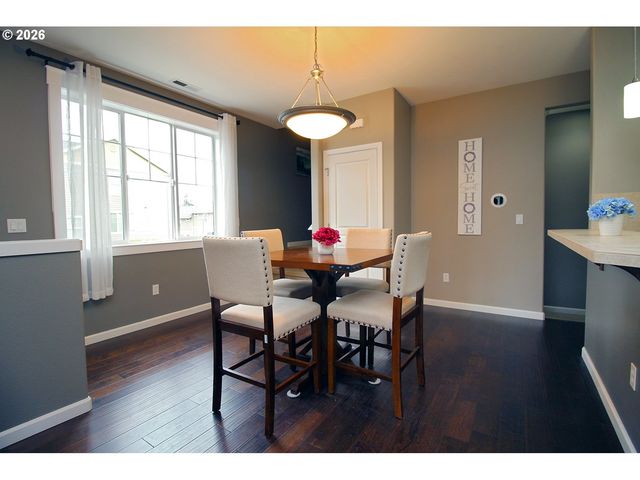 15560 Sw IVORY St, Beaverton, OR 97007