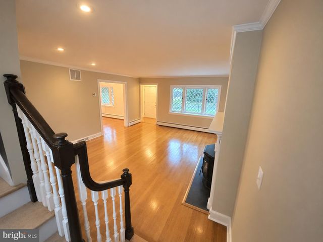 215 S CLAIRMONT DR, Salisbury, MD 21801