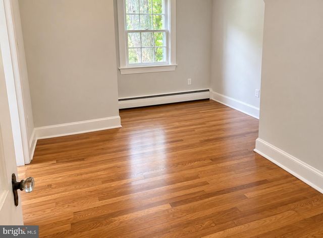 215 S CLAIRMONT DR, Salisbury, MD 21801