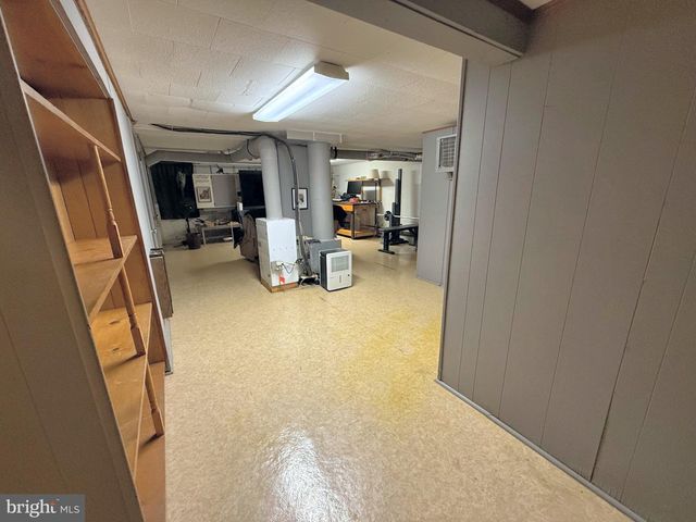 215 S CLAIRMONT DR, Salisbury, MD 21801