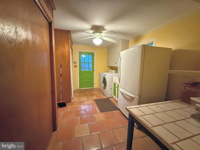 215 S CLAIRMONT DR, Salisbury, MD 21801