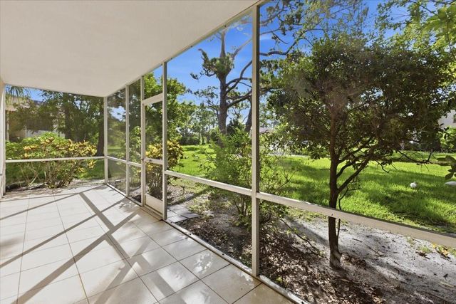 3 QUAILS RUN BOULEVARD 3105, Englewood, FL 34223