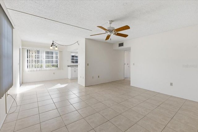3 QUAILS RUN BOULEVARD 3105, Englewood, FL 34223