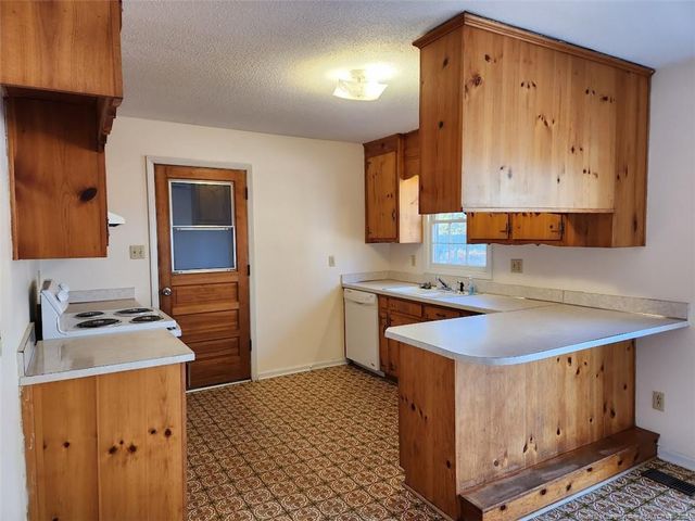 706 Regina Drive, Spring Lake, NC 28390