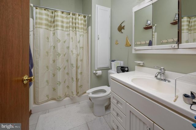 52 BANK ST, Medford, NJ 08055