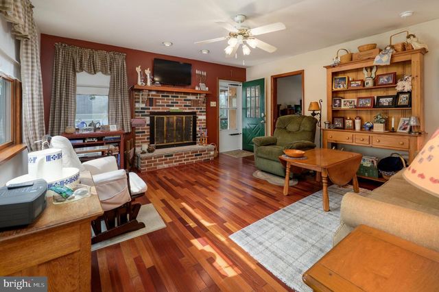 52 BANK ST, Medford, NJ 08055