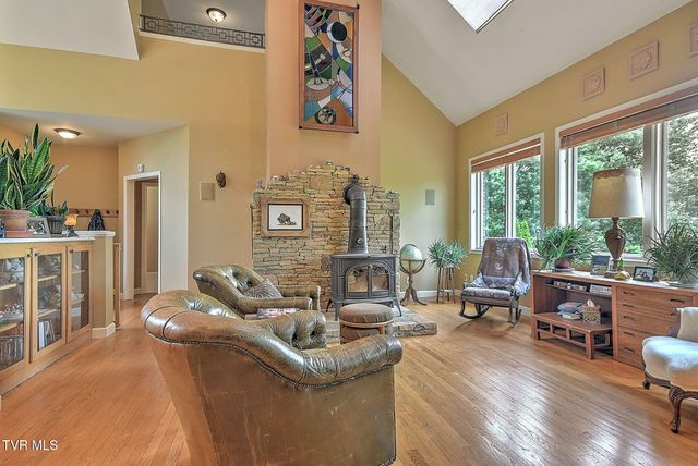 30 East Dale Court, Greeneville, TN 37745