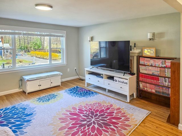 29 Anderson, Stoughton, MA 02072