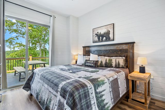 1337 Lake Haven Way, Sevierville, TN 37876