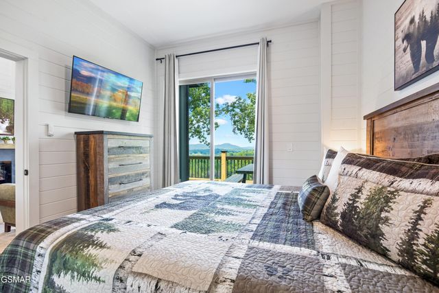 1337 Lake Haven Way, Sevierville, TN 37876