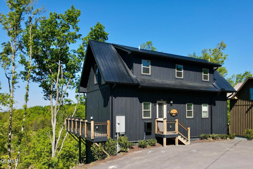 1337 Lake Haven Way, Sevierville, TN 37876