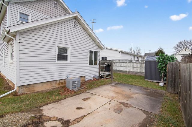 907 6th Street, Jackson, MI 49203
