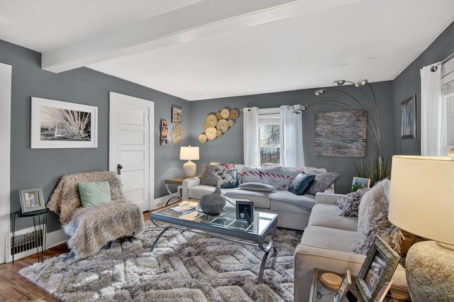 907 6th Street, Jackson, MI 49203