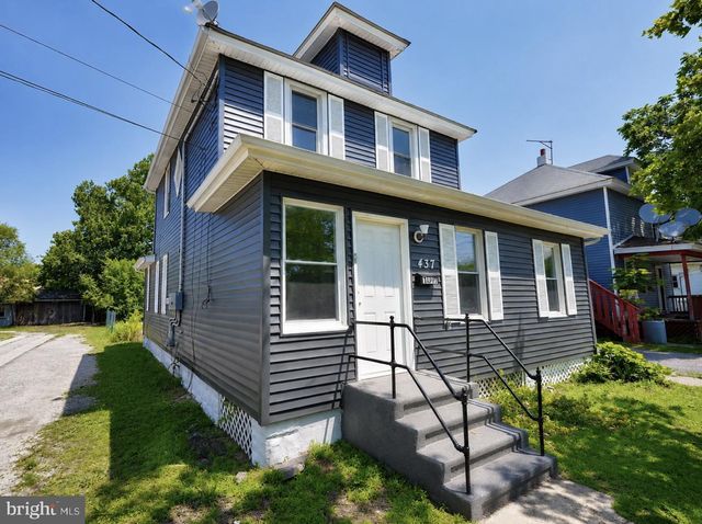 437 W BROAD ST, Paulsboro, NJ 08066