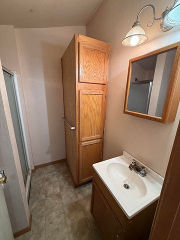 2336 N Ramsey Avenue, Springfield, MO 65803