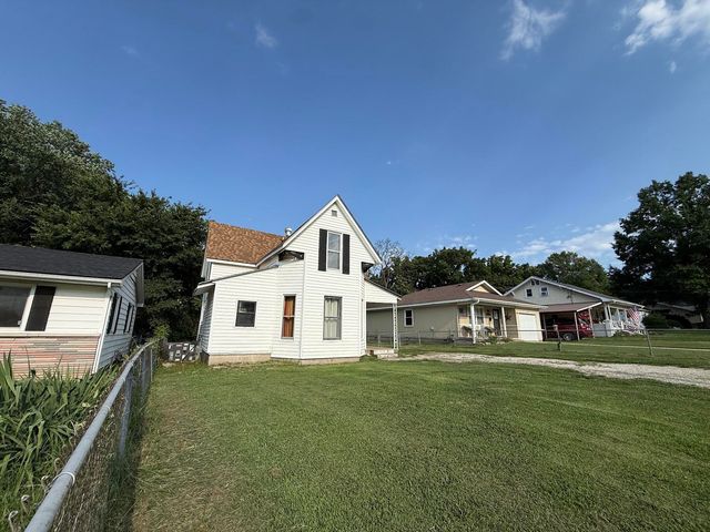 2336 N Ramsey Avenue, Springfield, MO 65803