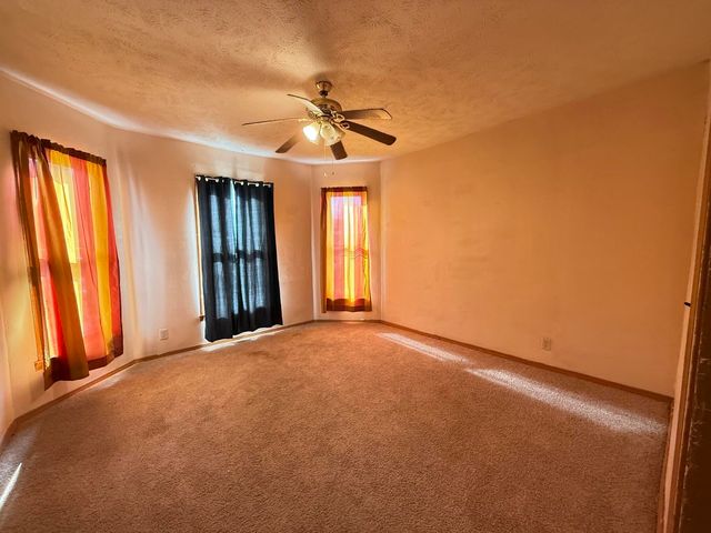 2336 N Ramsey Avenue, Springfield, MO 65803