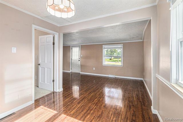 17325 Doris, Fraser, MI 48026