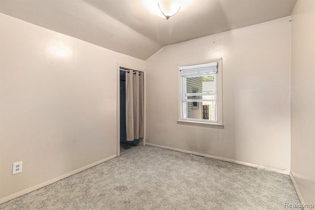 17325 Doris, Fraser, MI 48026