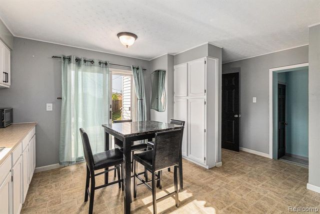 17325 Doris, Fraser, MI 48026