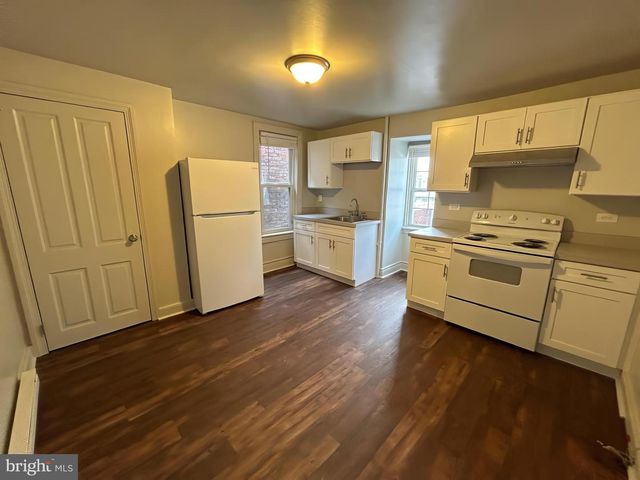 257 E COLLEGE AVE, York, PA 17403