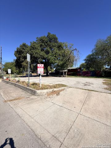 2526 Guadalupe, San Antonio, TX 78207