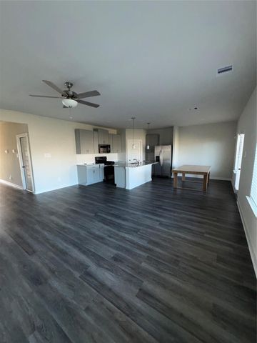 16628 Sterling Cliff Drive, Conroe, TX 77302