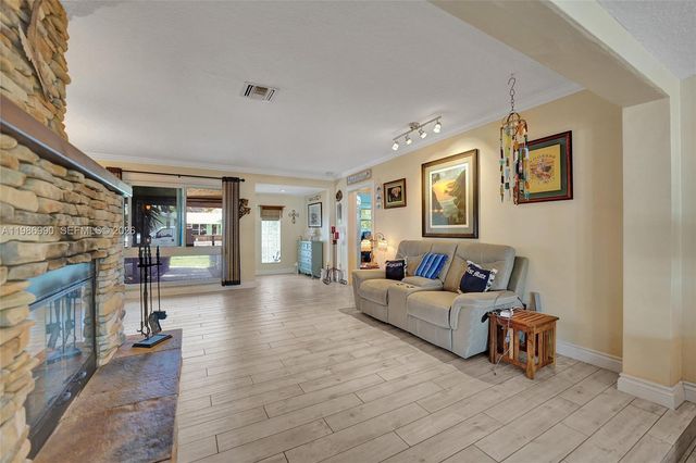 1446 Nautilus Isle, Dania Beach, FL 33004