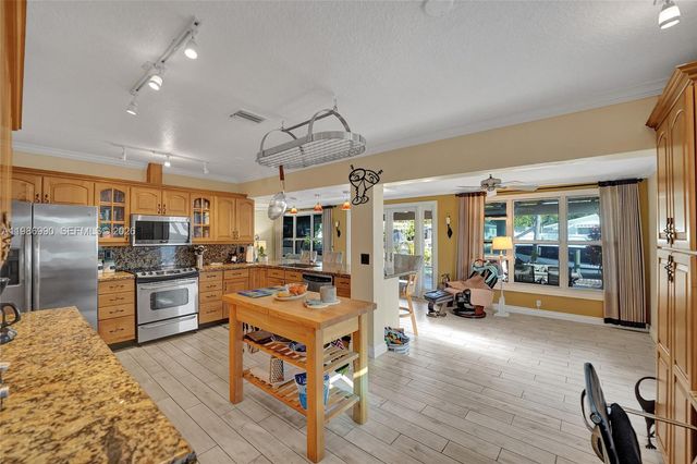 1446 Nautilus Isle, Dania Beach, FL 33004