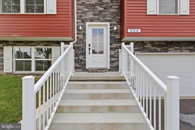 338 GRANDVIEW AVENUE AVE W, Waynesboro, PA 17268