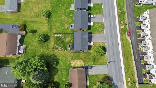 338 GRANDVIEW AVENUE AVE W, Waynesboro, PA 17268
