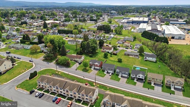 338 GRANDVIEW AVENUE AVE W, Waynesboro, PA 17268