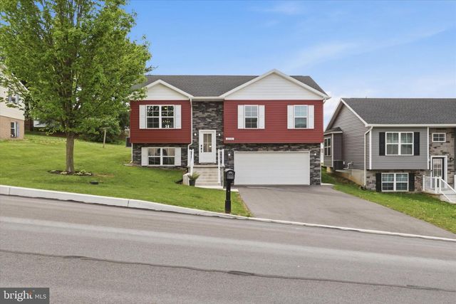 338 GRANDVIEW AVENUE AVE W, Waynesboro, PA 17268