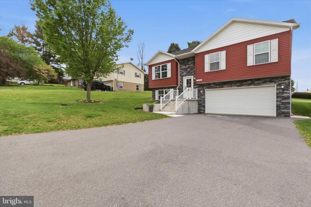 338 GRANDVIEW AVENUE AVE W, Waynesboro, PA 17268