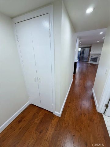 6665 Franklin Avenue 6, Los Angeles, CA 90028