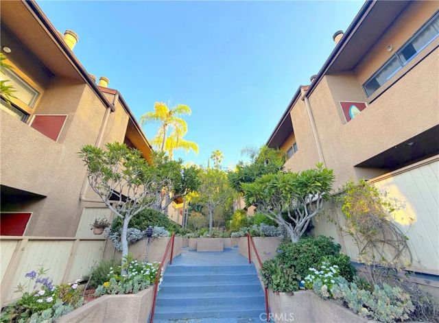 6665 Franklin Avenue 6, Los Angeles, CA 90028