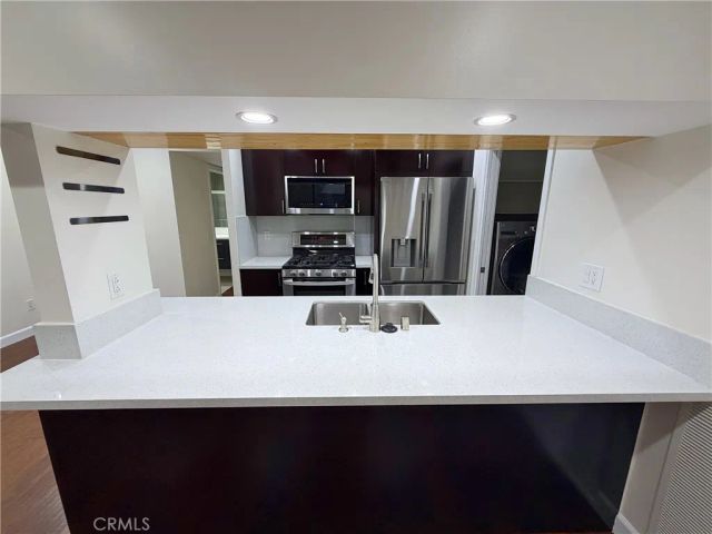 6665 Franklin Avenue 6, Los Angeles, CA 90028