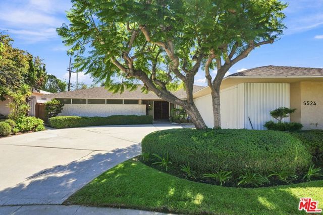 6524 S Holt Avenue, Los Angeles, CA 90056