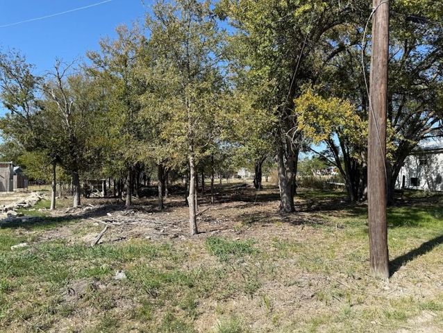 699 S Cotrell ST, Bartlett, TX 76511