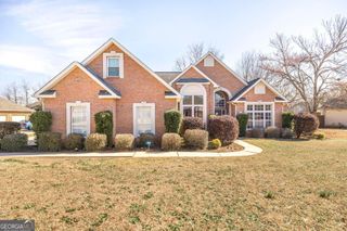 208 Twelve Oaks Drive, Warner Robins, GA 31088