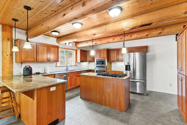 3170 Humbug Creek Road, Applegate, OR 97530