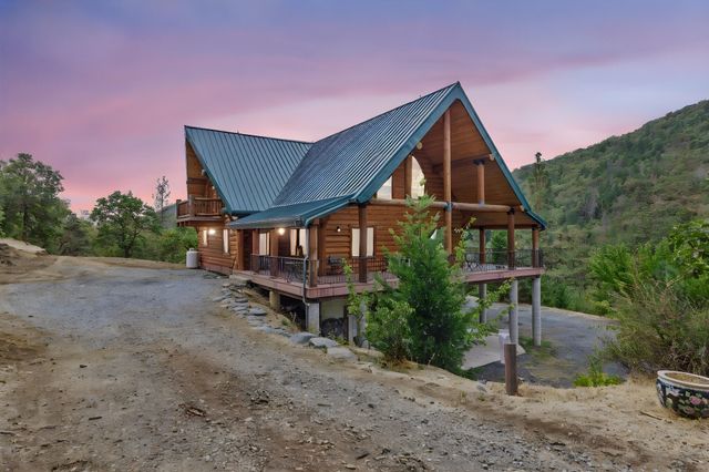 3170 Humbug Creek Road, Applegate, OR 97530