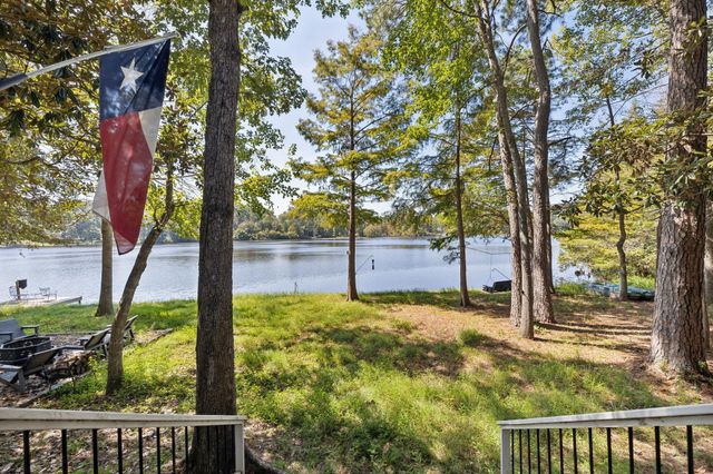 565 Sherwood Forest Drive N, Ivanhoe, TX 75979